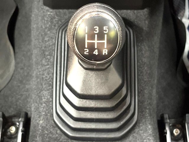 【フロア5速MT】走りの5速MT！！スポーティーな走行をお楽しみいただけます♪