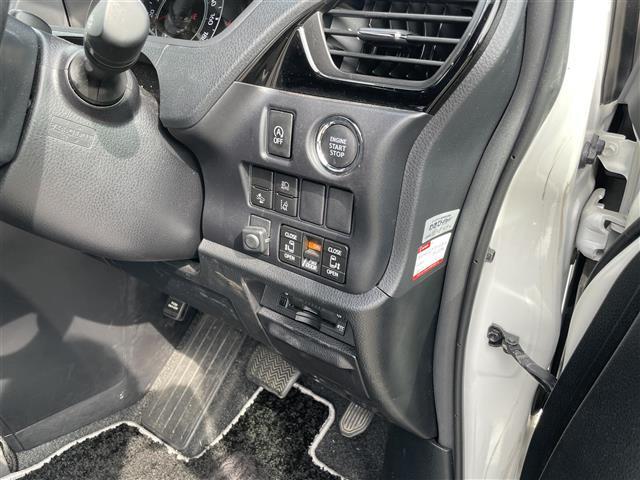 久留米みやき店では、洗車機のご利用も可能です。水洗い洗車からコーティング洗車まで誰でもご利用可能です。