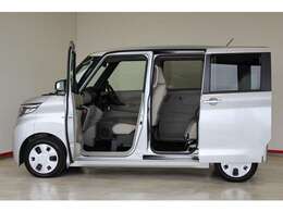 両側スライドドア