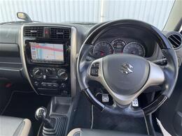 【ハンドル】『ハンドル/ステアリング』の画像になります。写真の内容に関してご不明点、ご質問等がございましたらお気軽にガリバー店舗までお問い合わせください。