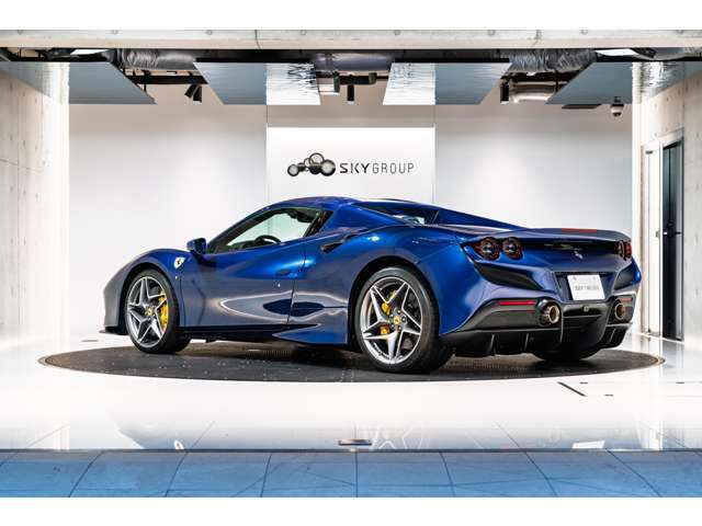 フェラーリ F8スパイダー F1 DCT 2022年 0.3万キロ (東京都) SKY