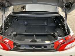 ★オープンにしていない時のトランクはこのような感じです♪