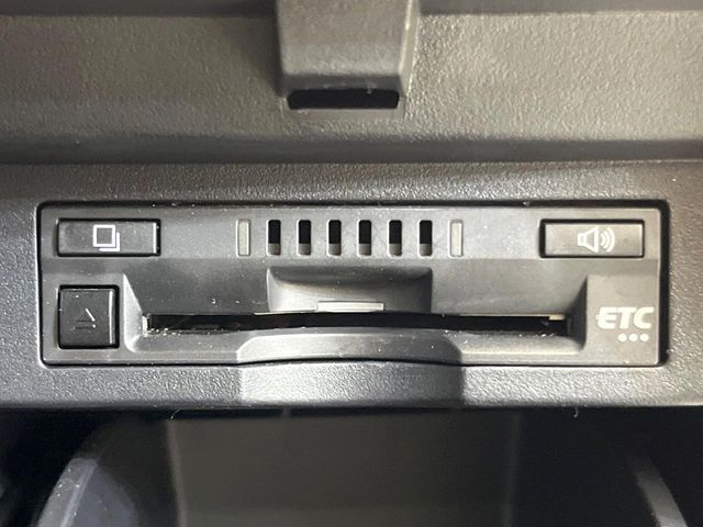 【ETC】高速道路の料金所をストレスなく通過！話題のスポットやサービスエリアに多い「スマートIC」利用時は必須のアイテムです。当店でセットアップを実施、ご納車当日からすぐにご利用いただけます！