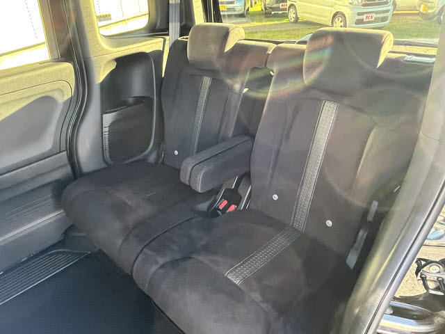 大きなキッズルームをご用意しております、お子様もご一緒にご来場下さい！！飽きることなくお待ちいただけると思います！！