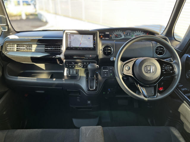 全店在庫10000台！！貴方のお車きっと見つかります！！