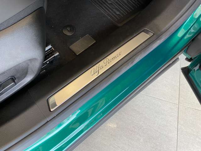 メーカー指定の中古車認定保証。詳細はお問合せ下さい。