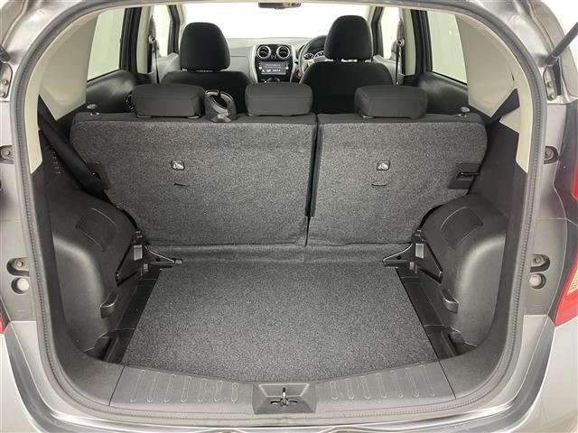 【トランク】『トランク周辺』の画像になります。写真の内容に関してご不明点、ご質問等がございましたらお気軽にガリバー店舗までお問い合わせください。