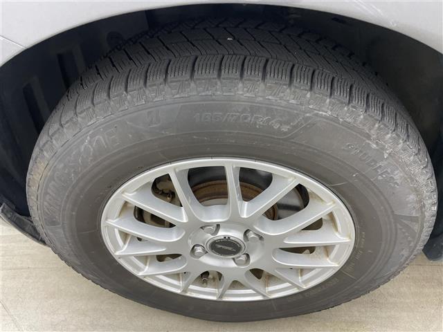 【タイヤ・ホイール】『タイヤ/ホイール周辺』の画像になります。写真の内容に関してご不明点、ご質問等がございましたらお気軽にガリバー店舗までお問い合わせください。