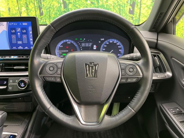 【ステアリングスイッチ】運転中、前方から目線をそらすことなく、オーディオ等の操作が可能な便利機能！安心＆快適なドライブを演出してくれます♪