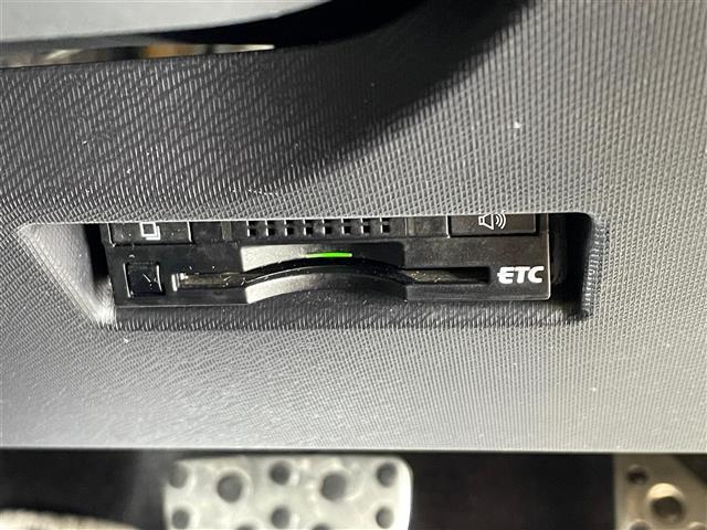 【ETC】今やカーライフにおける重要性はナビにも匹敵するのではないでしょうか？セットアップもおまかせください！2.0車載機もお取り扱いしております！詳しくはスタッフまで！