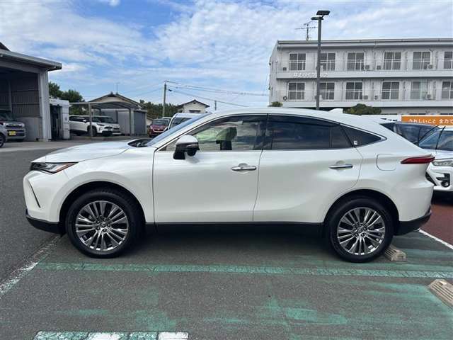 この度は数ある中古車の中から当店の車両をご覧下さり、誠に有難うございます。