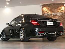 洗練された後期型！！　安心の右ハンドル、正規ディーラー車！！