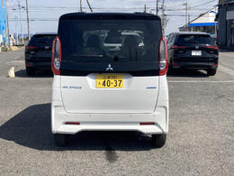 ゴールドプランは1年間の保証で走行距離は無制限となります！エアコン、パワーウィンドウ、オーディオ等、消耗品以外は保証の対象で、安心のカーライフをお約束！さらに1年間のオイル交換無料の特典もついてきます！