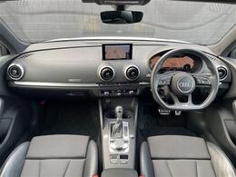 LIBERALAは、輸入車選びの新たなスタイルを提案するインポート・セレクト・ブランドです。オーナー様となる方がクルマから直接感じる感性を第一にした、最良の一台との出会いをコーディネートいたします。