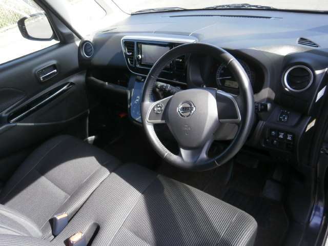 運転席全体画像です。