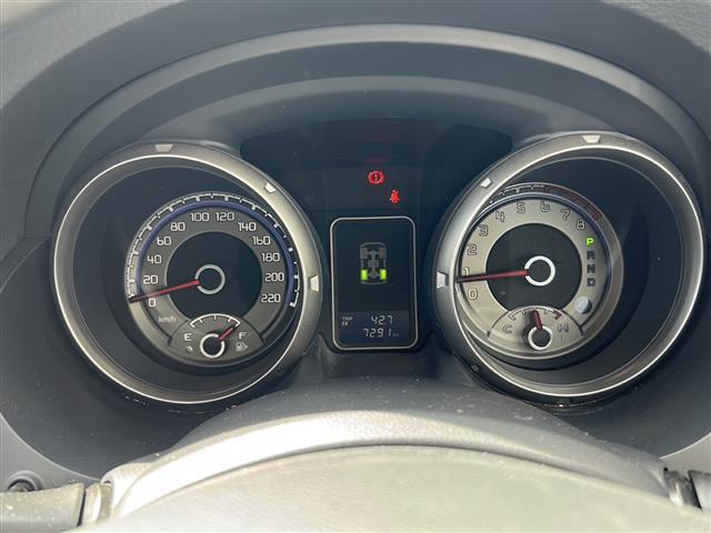 店舗にて現車の確認もいただけますので、お電話で在庫のご確認の上是非ご来店くださいませ。