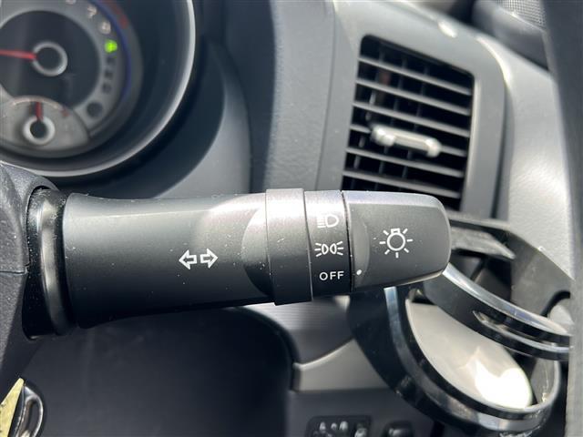 店舗にて現車の確認もいただけますので、お電話で在庫のご確認の上是非ご来店くださいませ。