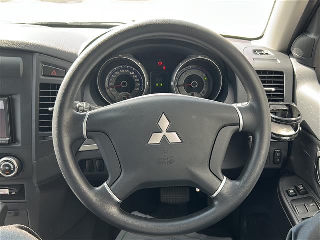 店舗にて現車の確認もいただけますので、お電話で在庫のご確認の上是非ご来店くださいませ。