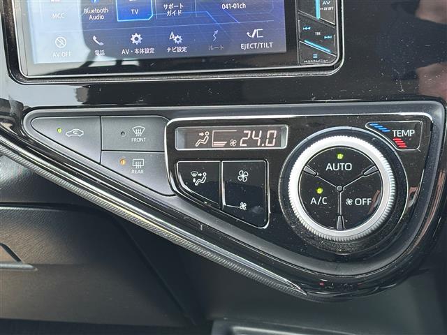 【オートエアコン】車内温度を感知して自動で温度調整をしてくれるのでいつでも快適な車内空間を創り上げます！