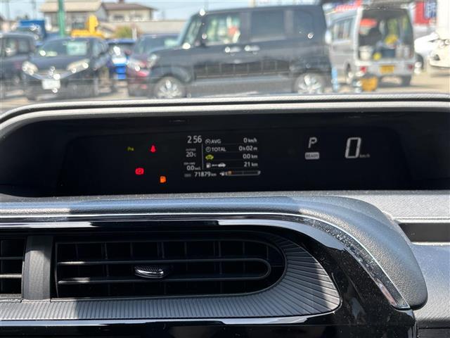 【スピードメーター】メーターがシンプルで見やすく運転しやすいですね！