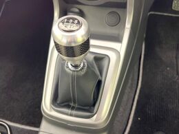 【フロア5速MT】走りの5速MT！！スポーティーな走行をお楽しみいただけます♪