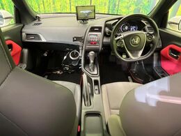 グループ総在庫数約30，000台！！全国の系列店からメーカー・車種問わずご紹介出来るので、あなたにピッタリのお車が見つかるはずです♪まずはお問い合わせ下さい☆