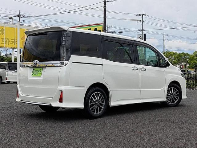 排気量2000CC！ミニバン！