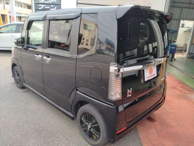 こちらのお車は修復歴があります。軽度の修復であり、現在は綺麗に修理されています。詳しい内容はお問い合わせください。