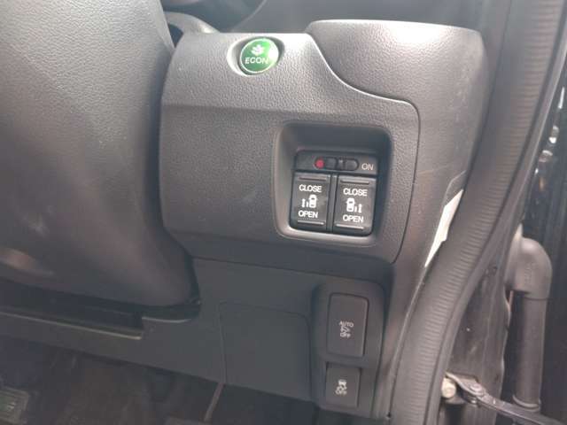 ナビTV　ETC　シートヒーター　Bluetooth　両側パワースライドドア