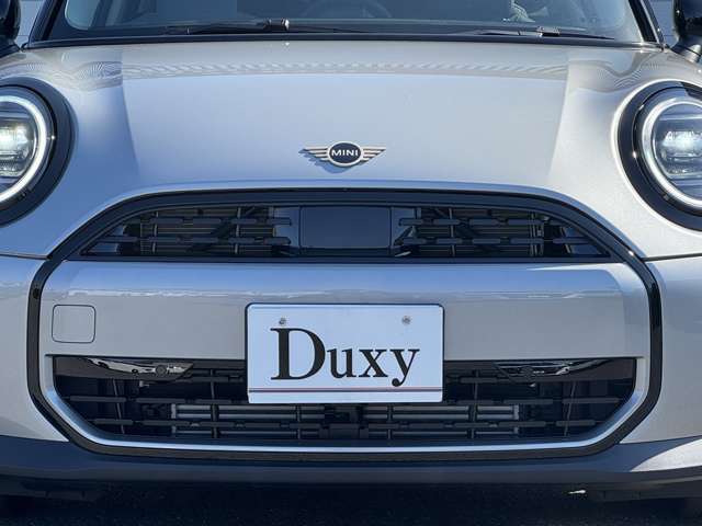 純正品から社外品まであらゆるカスタムに対応いたします。掲載外のご希望がございましたらお気軽にお申し付け下さい。