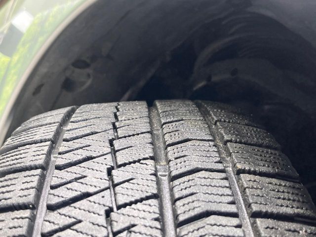 お車を安心してお乗りいただく為には、足回りの定期点検が欠かせません。サービスサポート（有償保証）では無料点検もご提供しており、安心のカーライフをお過ごしいただけるサポート体制が整っています。