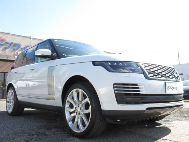 エンジンの細部まで点検をし、オイル漏れ等がないかの確認をしてからの納車になります。全車試乗をし、エンジン、ミッション、足回りを確認してからの展示になりますのでご安心ください。