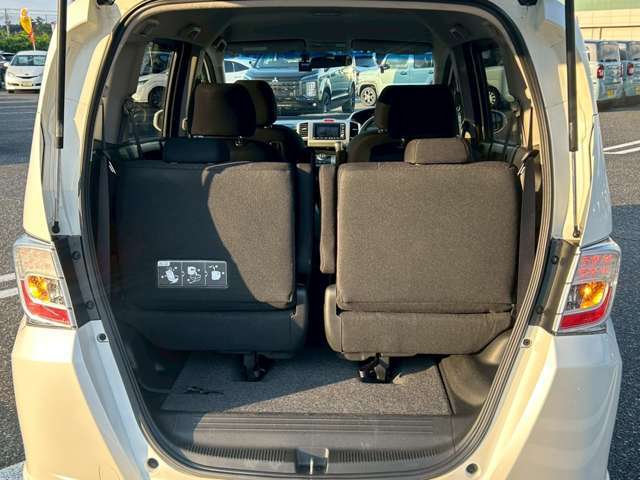 当社で整備の車両には4ヶ月3.000km以内の消耗品も含む無料保証と最長5年走行無制限の延長保証をオプションでご用意☆遠方のお客様はお近くのディーラーさんにて保証修理をお受け出来ますので安心です☆