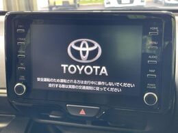 【8インチ　ディスプレイオーディオ】大画面のディスプレイはAppleCarPlayやAndroidAutoが利用可能。大きな画面でスマホナビアプリ等が利用いただけます♪