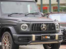 特別装備：マグノカラハリゴールドアクセントパーツ（フロントスカートの一部、スリーポインテッドスター）