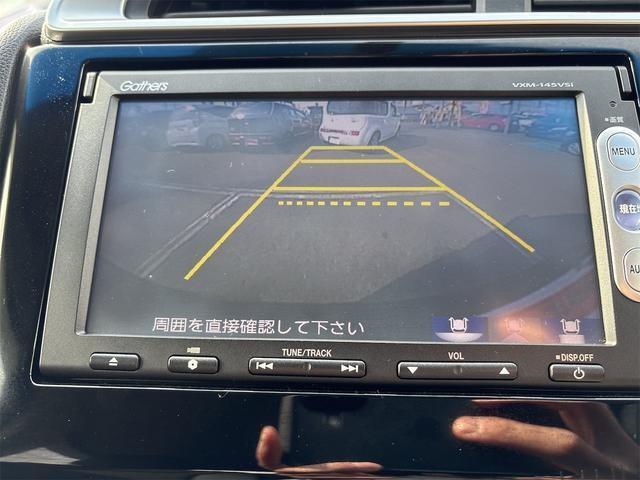 バックカメラ装備。駐車が苦手な方には欠かせません。