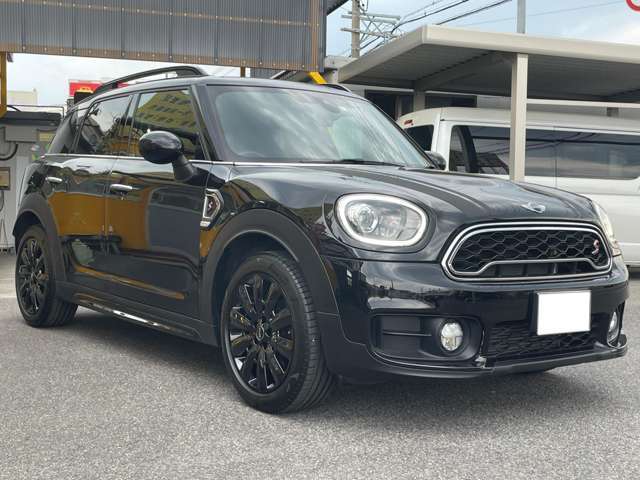 【納車前メンテナンスについて】自社にて一般整備実施、オイル・オイルエレメント交換（消耗品は必要時に交換）いたします。内装徹底清掃、外装は綺麗に磨いてお渡しいたします。