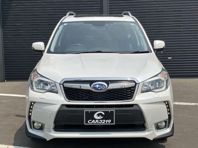 グレードは「2.0XTアイサイト 4WD」