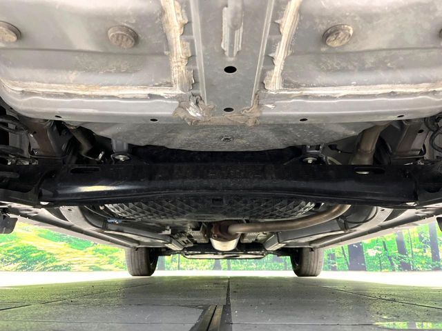 下回りがきれいなうちに、防錆加工の施工がオススメ。降雪地域はもちろん、沿岸部にお住いの方や、趣味でマリン・ウィンタースポーツをされる方にご好評いただいております。