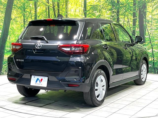 ☆全国のネクステージからお取り寄せが可能※！遠方の店舗に展示してあるクルマが気になる場合も、最寄りの店舗でご覧いただくことが可能です！是非私たちに要望をお聞かせください！※別途費用