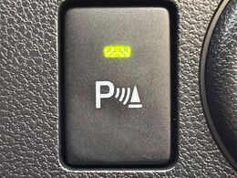【クリアランスソナー】バンパーに付いたセンサーが障害物を検知！一定の距離に近づくとアラートで教えてくれます♪狭い駐車スペースや車庫入れ時も安心ですね☆