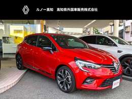 中古車は他メーカーの下取り車から、低走行、高年式のルノー車など幅広く取り扱っております。