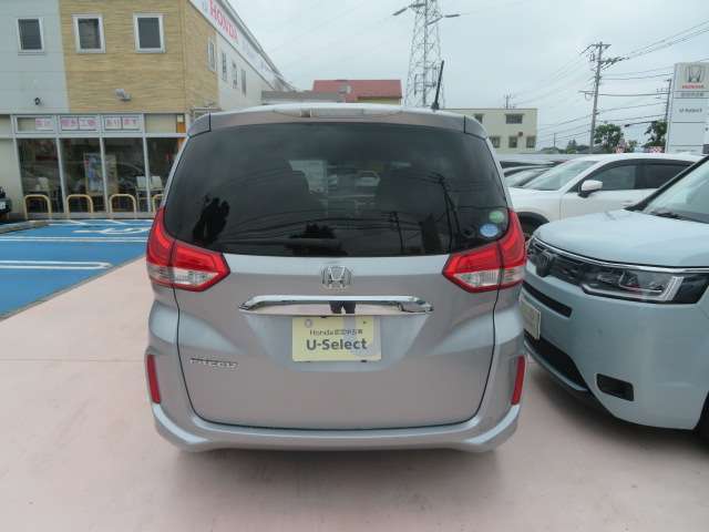 後ろからの外装の画像です！常磐自動車道流山インターチェンジからすぐ！