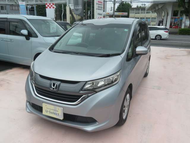 左前からの画像です！当店でしたら、車両販売、買取、車検、点検、一般整備、鈑金、任意保険、その他お車の事でしたらトータルサポート致します！