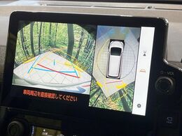 【バックカメラ】駐車時に後方がリアルタイム映像で確認できます。大型商業施設や立体駐車場での駐車時や、夜間のバック時に大活躍！運転スキルに関わらず、今や必須となった装備のひとつです！
