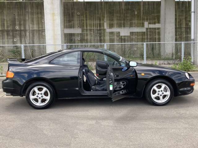 軽自動車・普通車を始め、旧車・トラックまで幅広くご用意しております♪