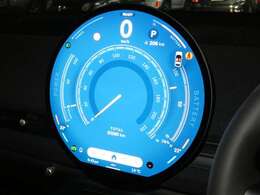 走行距離は、2千キロ台です！試乗車として活躍していましたので、低走行です！