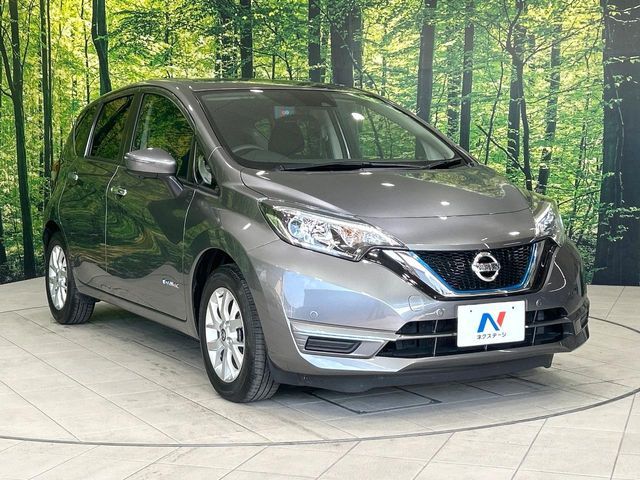 大好評のボディコーティング「弾スプラッシュコート」もご納車までに施工可能。通常のガラスコートと異なる、耐久年数6年の無機質ガラスコーティングが、ボディをキレイな状態に保ってくれます。