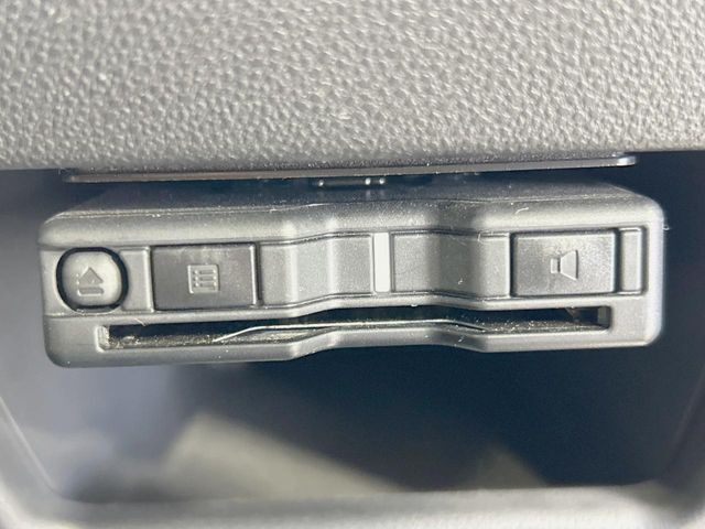 【ETC】高速道路の料金所をストレスなく通過！話題のスポットやサービスエリアに多い「スマートIC」利用時は必須のアイテムです。当店でセットアップを実施、ご納車当日からすぐにご利用いただけます！