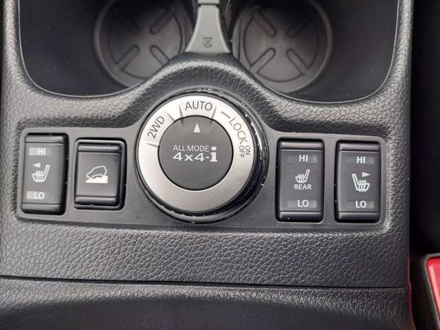 シートヒーター装備で冬でもポカポカです！